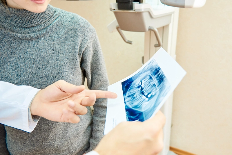 Buco-maxilo na Zona Leste 